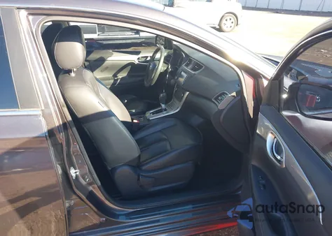 2015 Nissan Sentra Sr z USA, uszkodzony, nr VIN 3N1AB7APXFY217639